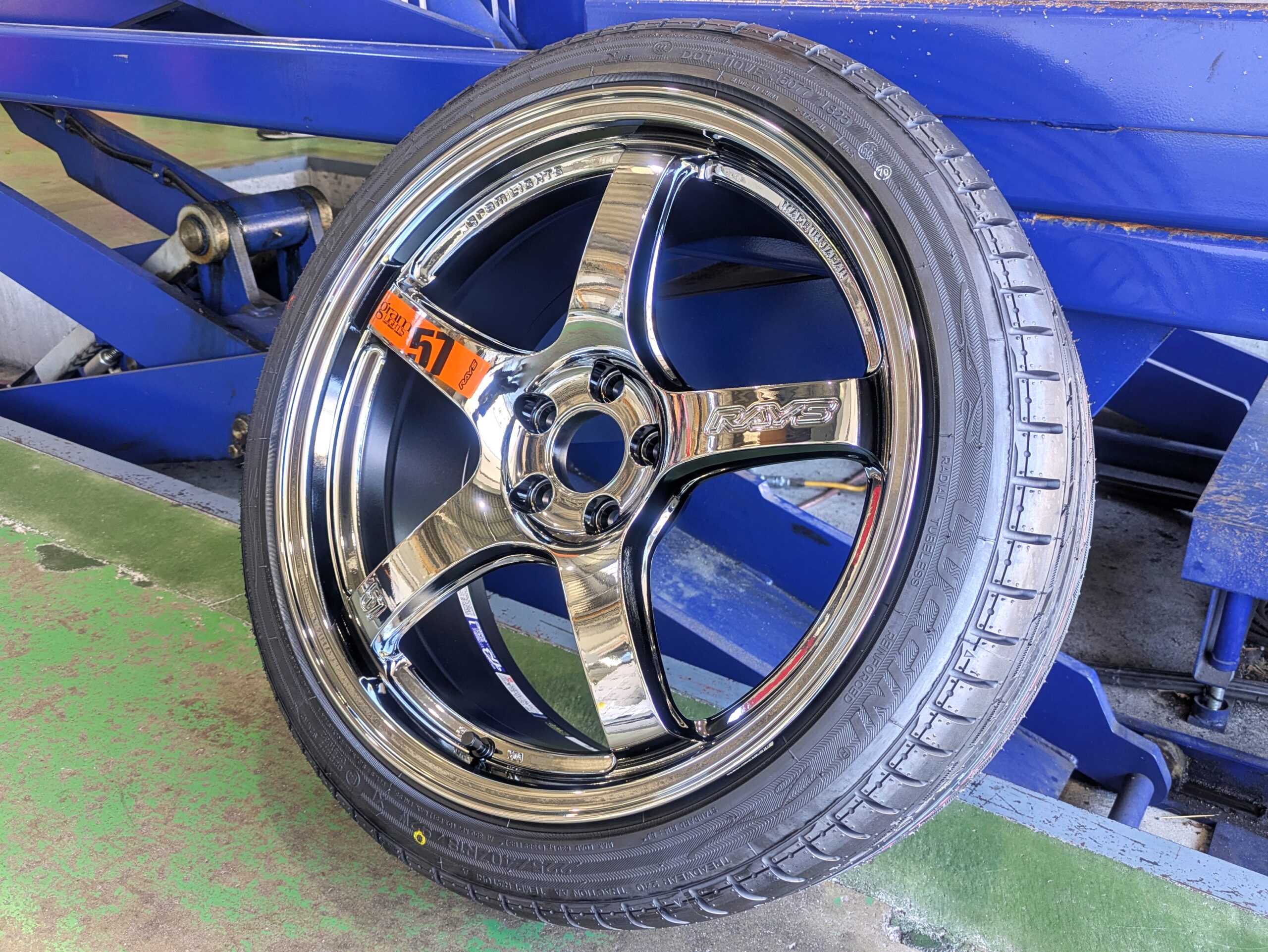 GR86　グラムライツ　57CR　リミテッド